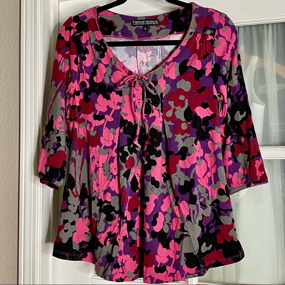 🎉HP!🎉 Pink Floral / Camo Maternity Top